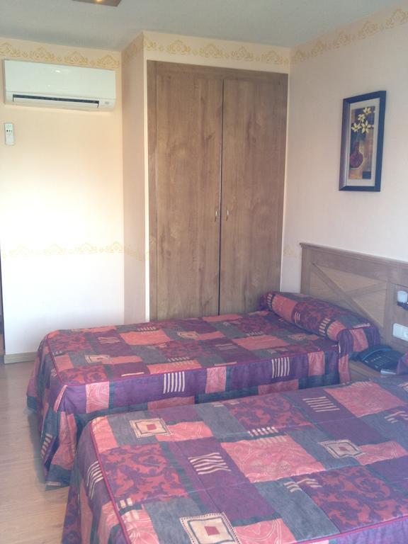 Hotel Don Angel Villanueva de la Cañada Pokój zdjęcie