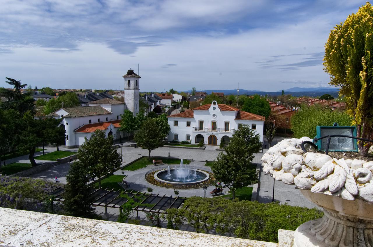 Hotel Don Angel Villanueva de la Cañada Zewnętrze zdjęcie